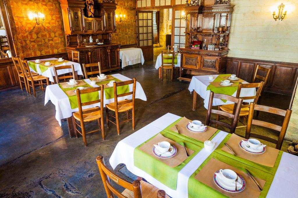 Auberge Du Pont Romain Sommières Kamer foto