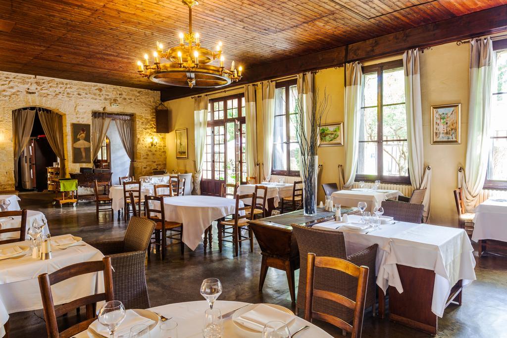 Auberge Du Pont Romain Sommières Buitenkant foto